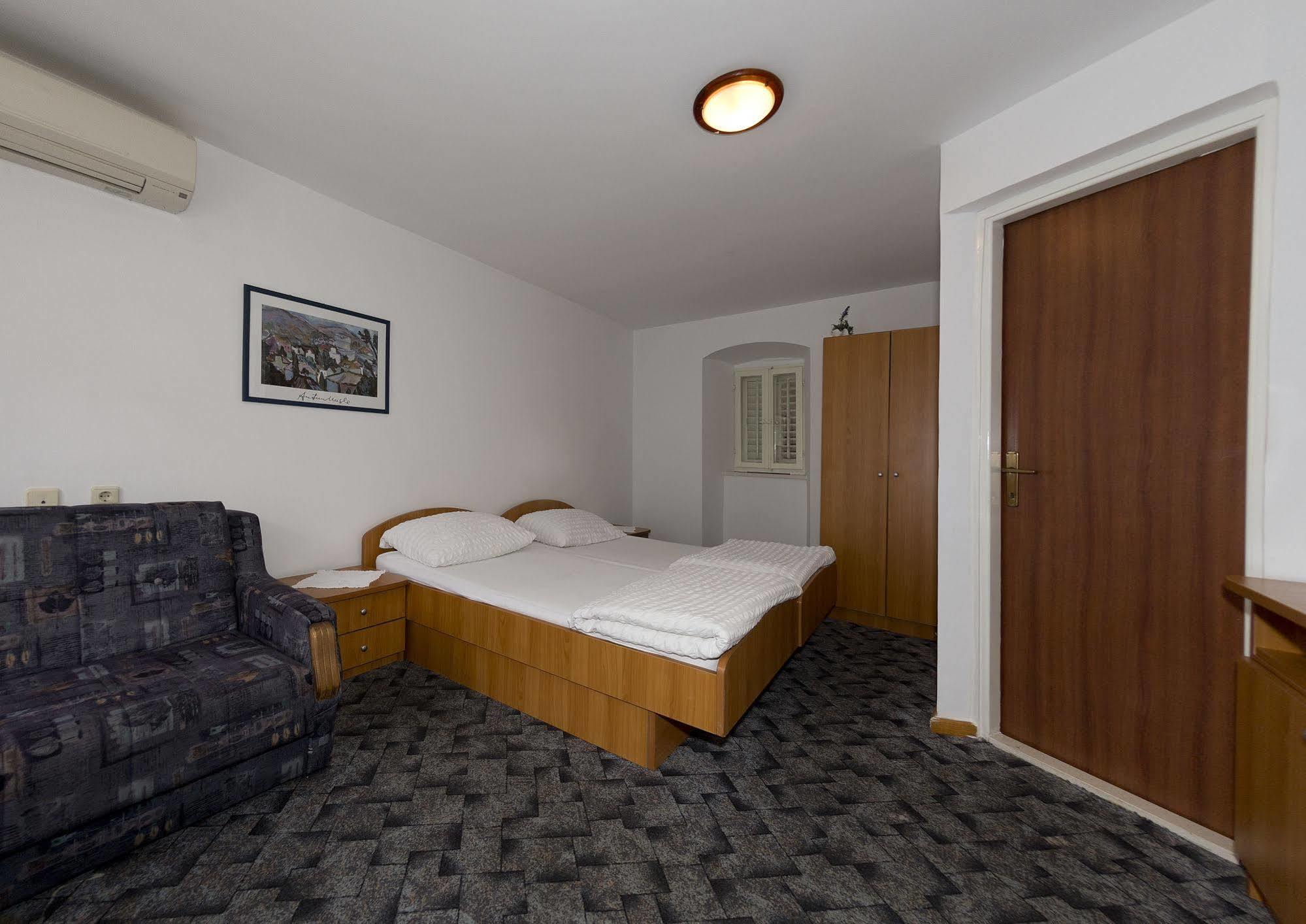X-Rooms ดูบรอฟนิก ภายนอก รูปภาพ