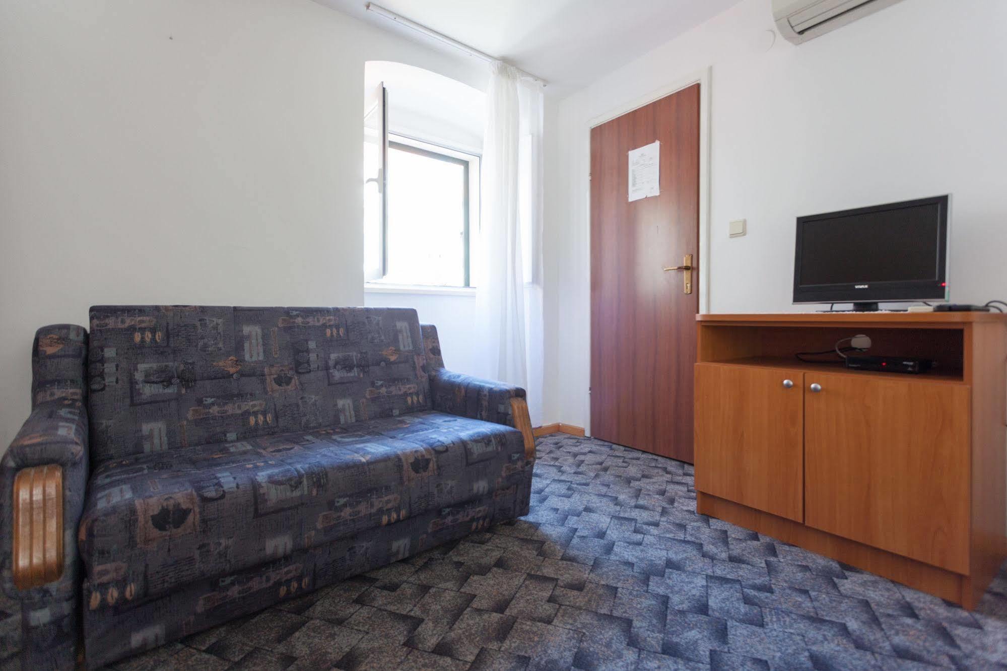 X-Rooms ดูบรอฟนิก ภายนอก รูปภาพ
