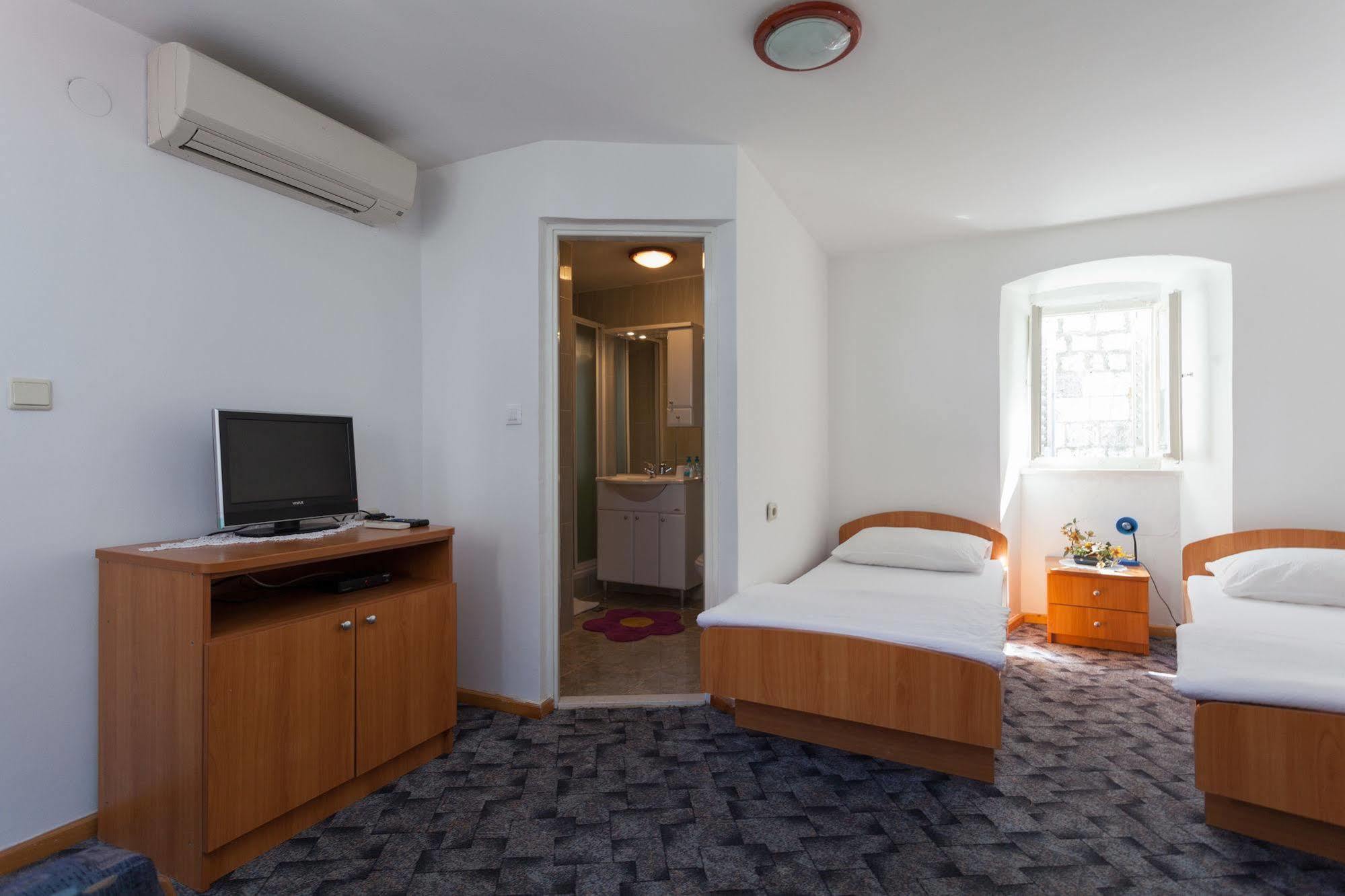 X-Rooms ดูบรอฟนิก ภายนอก รูปภาพ