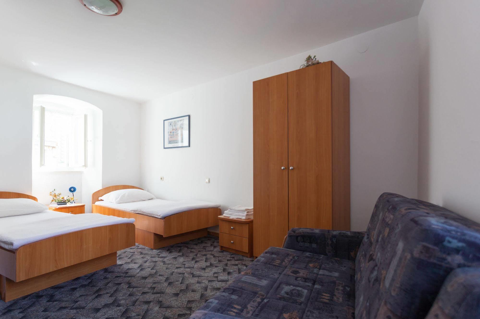 X-Rooms ดูบรอฟนิก ภายนอก รูปภาพ